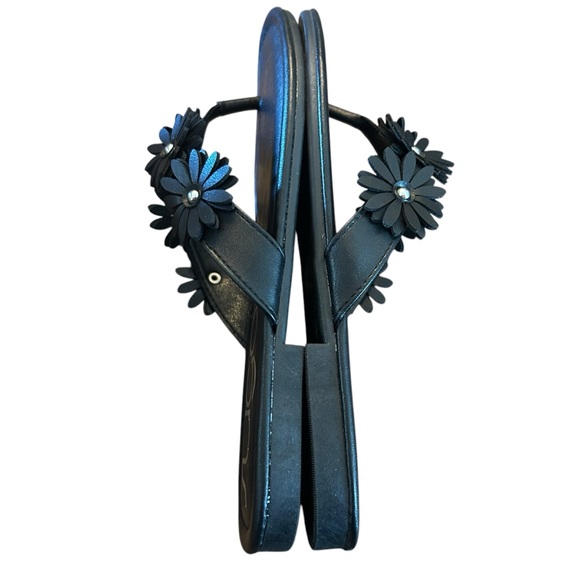 Sugar Black  Flat Thong Sandals Floral Band NEW Size 8.5 - Picture 8 of 10